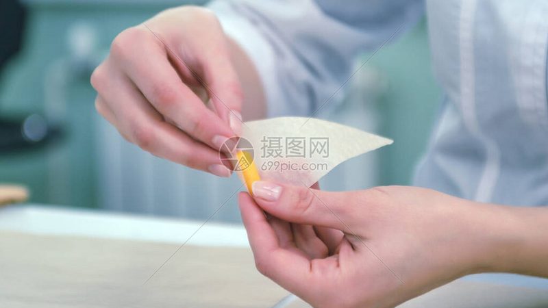中药提取物批发价格之谜：揭秘其背后的因素